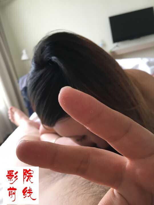 出差约的已婚少妇[18P]第1页 作者:Publisher 帖子ID:146036 TAG:偷拍图片,大象图片